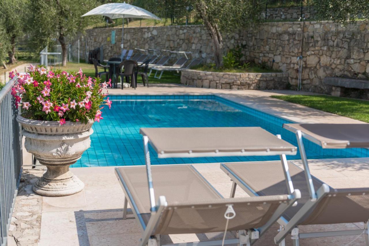Agricampeggio Relax Maxicaravan Castelletto Zewnętrze zdjęcie