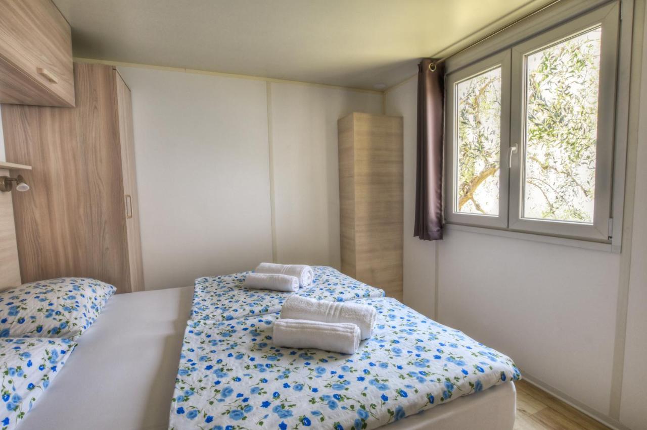 Agricampeggio Relax Maxicaravan Castelletto Zewnętrze zdjęcie