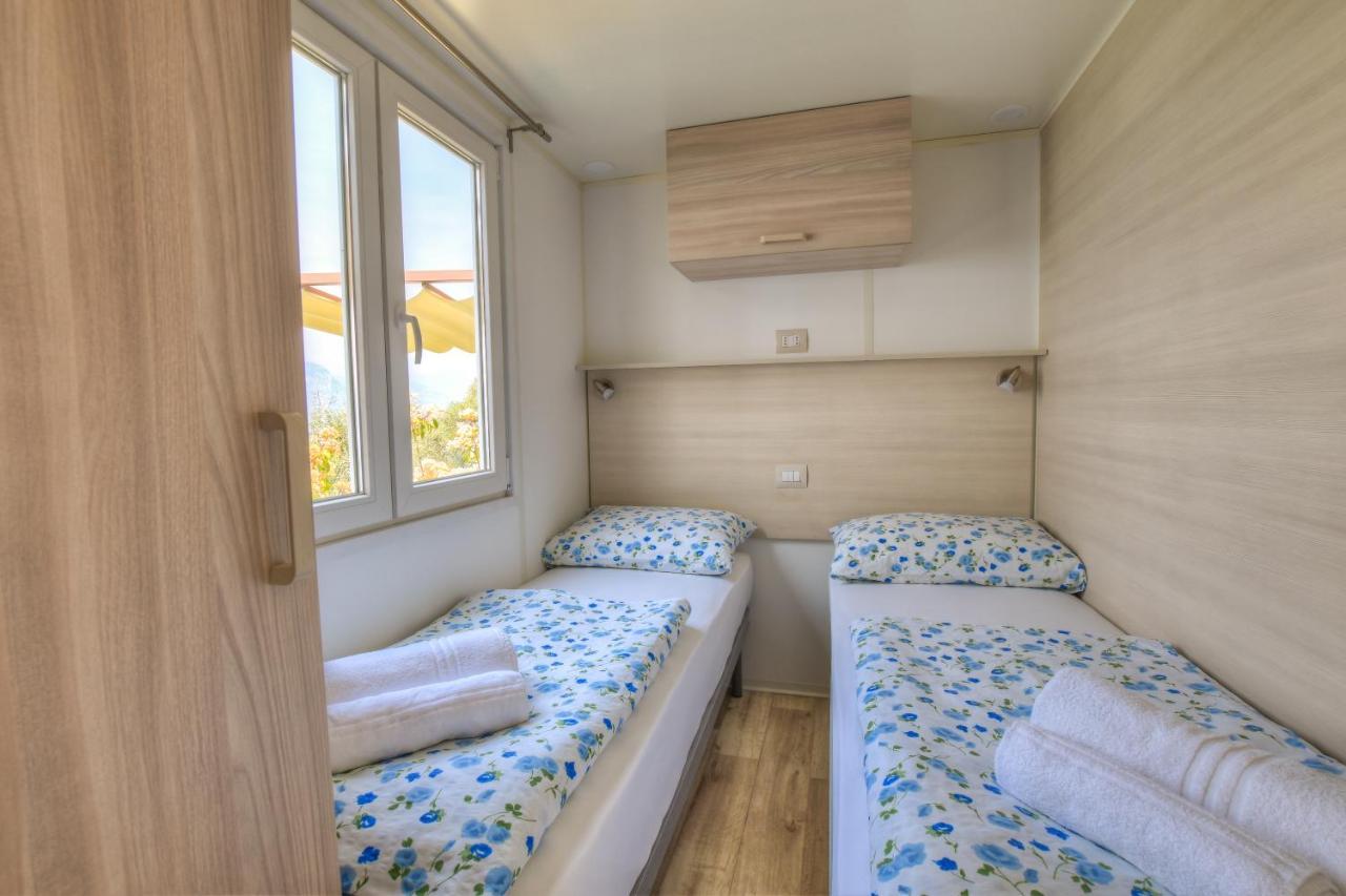 Agricampeggio Relax Maxicaravan Castelletto Zewnętrze zdjęcie